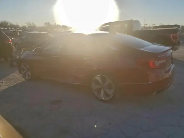 1HGCV1F97JA012315 2018 HONDA ACCORD - Image 2
