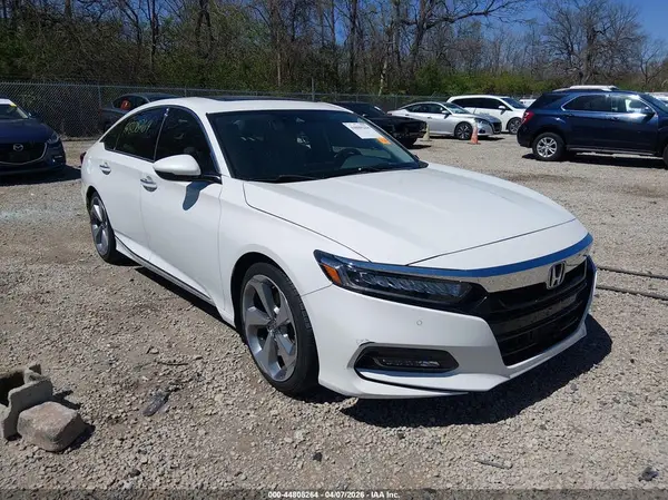 1HGCV1F97JA045704 2018 HONDA ACCORD - Image 1