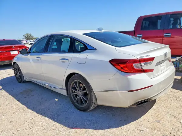 1HGCV1F97JA065239 2018 HONDA ACCORD - Image 2