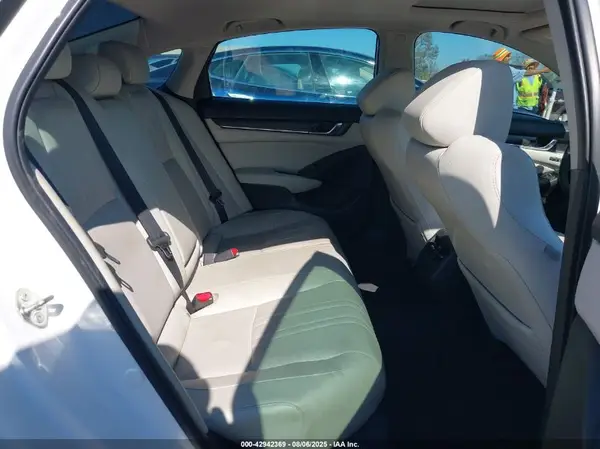 1HGCV1F97JA117341 2018 HONDA ACCORD - Image 8