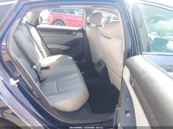 1HGCV1F97JA153644 2018 HONDA ACCORD - Image 8