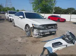 1HGCV1F97KA806572 2019 HONDA ACCORD