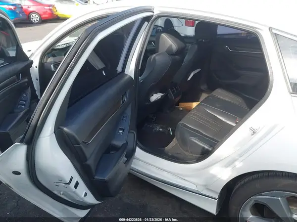 1HGCV1F98JA009116 2018 HONDA ACCORD - Image 8