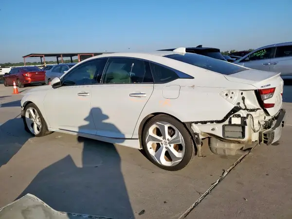 1HGCV1F98JA021069 2018 HONDA ACCORD - Image 2