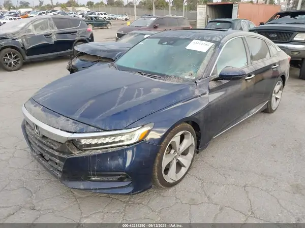 1HGCV1F98JA029057 2018 HONDA ACCORD - Image 2
