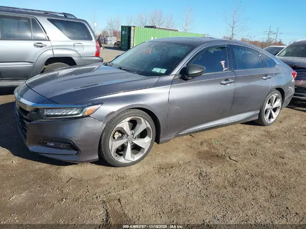 1HGCV1F98JA049065 2018 HONDA ACCORD - Image 2