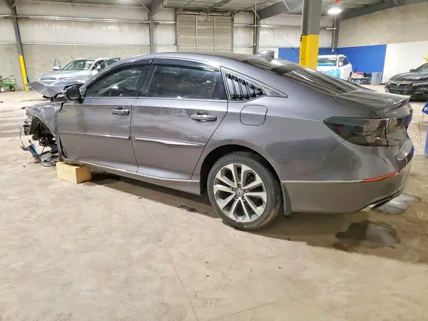 1HGCV1F98JA060115 2018 HONDA ACCORD - Image 2
