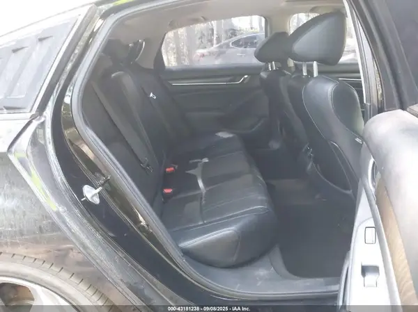 1HGCV1F98JA065377 2018 HONDA ACCORD - Image 8