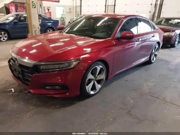 1HGCV1F98JA073110 2018 HONDA ACCORD - Image 2