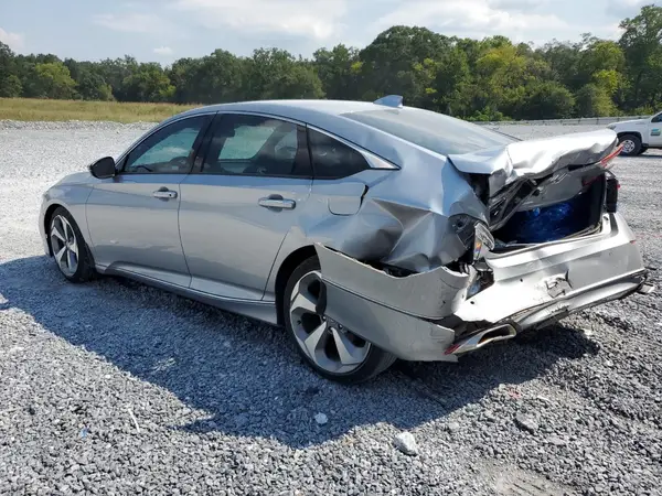 1HGCV1F98JA074676 2018 HONDA ACCORD - Image 2