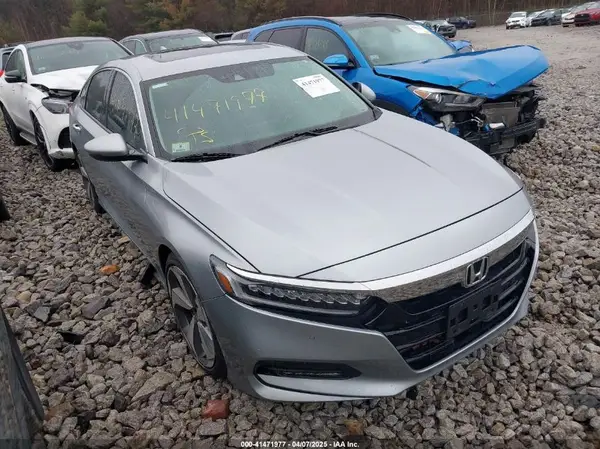 1HGCV1F98JA076055 2018 HONDA ACCORD - Image 1