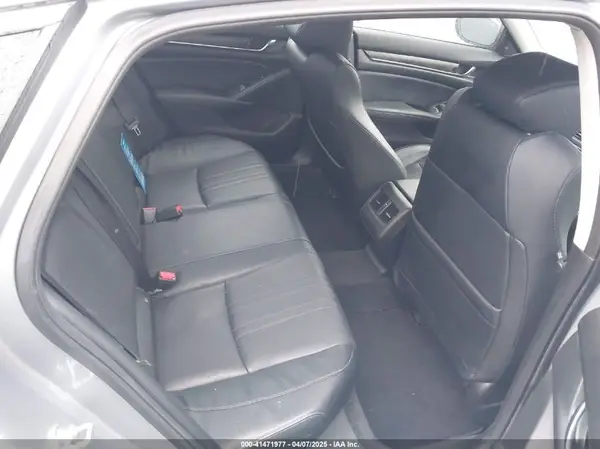 1HGCV1F98JA076055 2018 HONDA ACCORD - Image 8