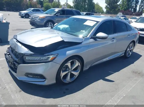 1HGCV1F98JA095852 2018 HONDA ACCORD - Image 2