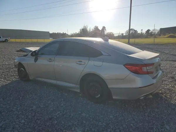 1HGCV1F98JA101598 2018 HONDA ACCORD - Image 2