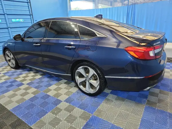 1HGCV1F98JA113637 2018 HONDA ACCORD - Image 2