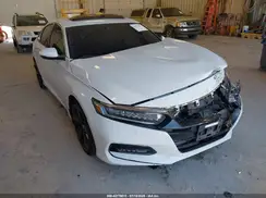 1HGCV1F98JA120488 2018 HONDA ACCORD