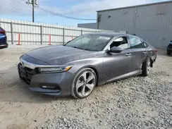 1HGCV1F98JA197863 2018 HONDA ACCORD