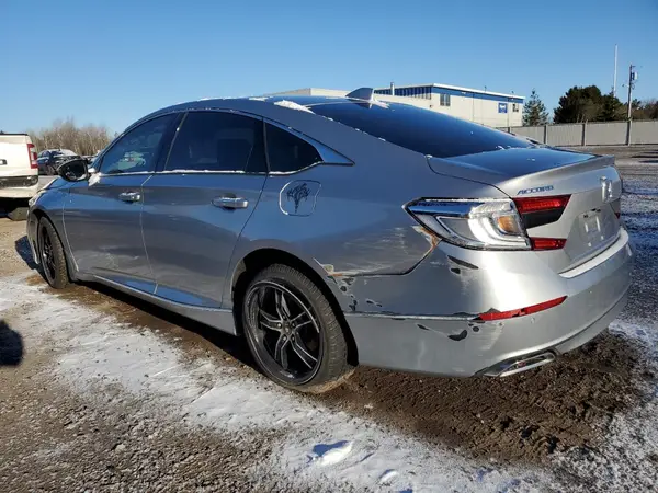 1HGCV1F98JA805395 2018 HONDA ACCORD - Image 2