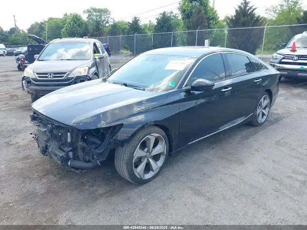 1HGCV1F99JA013241 2018 HONDA ACCORD - Image 2