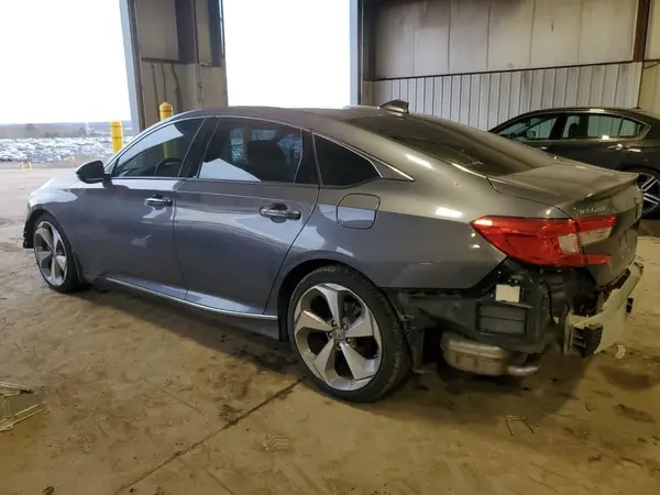 1HGCV1F99JA076565 2018 HONDA ACCORD - Image 2
