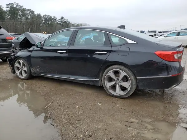 1HGCV1F99JA108074 2018 HONDA ACCORD - Image 2