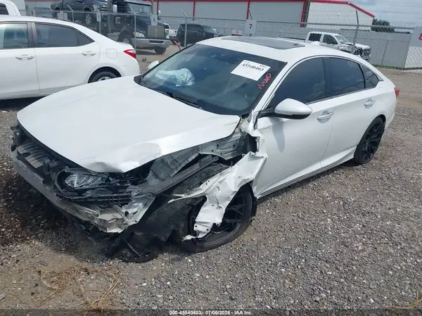 1HGCV1F99JA117373 2018 HONDA ACCORD - Image 2