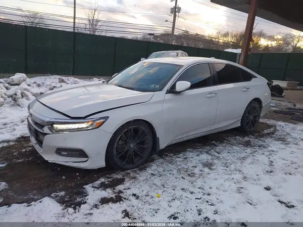 1HGCV1F99JA164984 2018 HONDA ACCORD - Image 2