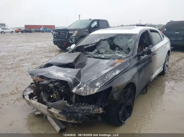 1HGCV1F99JA809133 2018 HONDA ACCORD - Image 2