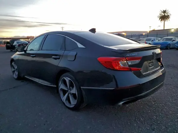 1HGCV1F9XJA000532 2018 HONDA ACCORD - Image 2