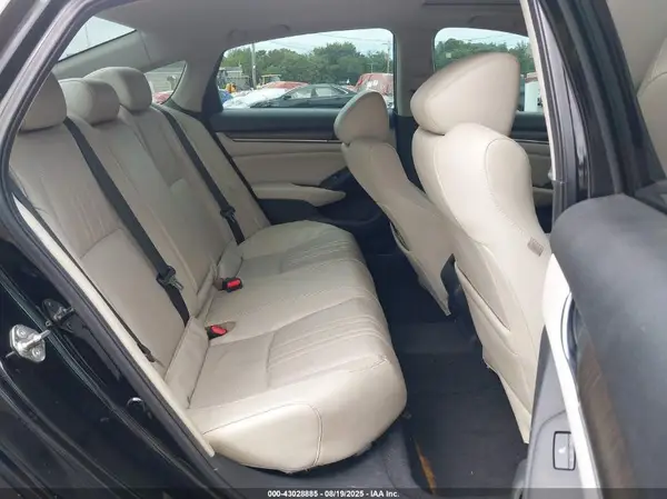 1HGCV1F9XJA002328 2018 HONDA ACCORD - Image 8