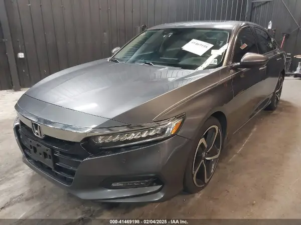 1HGCV1F9XJA005245 2018 HONDA ACCORD - Image 2