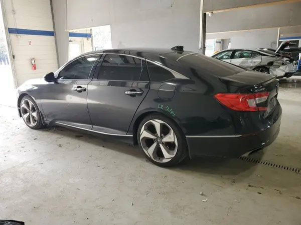 1HGCV1F9XJA006797 2018 HONDA ACCORD - Image 2