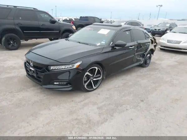 1HGCV1F9XJA010333 2018 HONDA ACCORD - Image 2