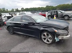 1HGCV1F9XJA010607 2018 HONDA ACCORD