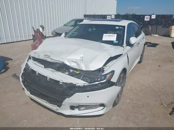 1HGCV1F9XJA012065 2018 HONDA ACCORD - Image 2