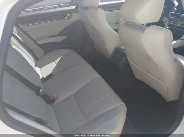 1HGCV1F9XJA012065 2018 HONDA ACCORD - Image 8