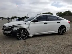 1HGCV1F9XJA042411 2018 HONDA ACCORD