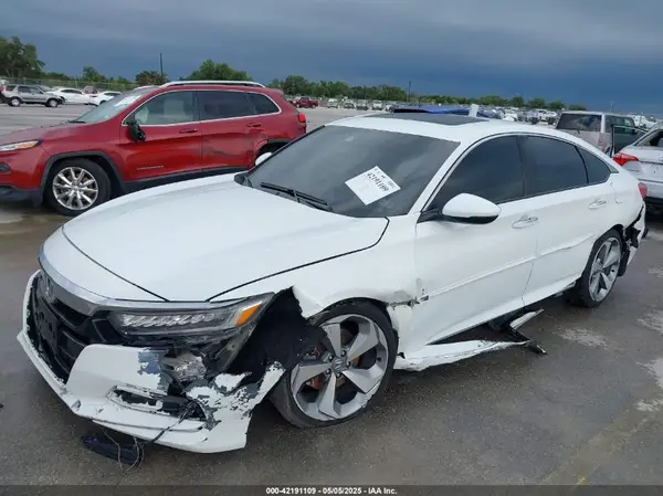 1HGCV1F9XJA047799 2018 HONDA ACCORD - Image 2