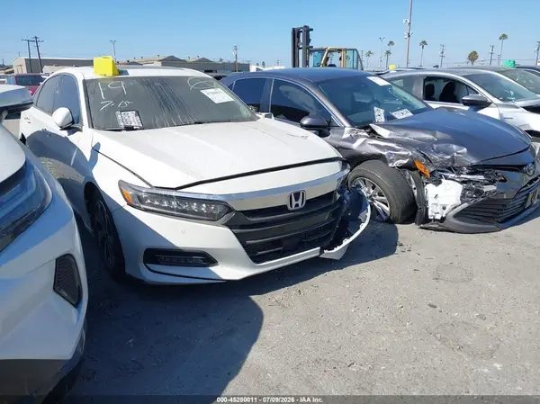 1HGCV1F9XJA053912 2018 HONDA ACCORD - Image 1