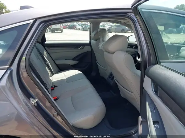 1HGCV1F9XJA138071 2018 HONDA ACCORD - Image 8