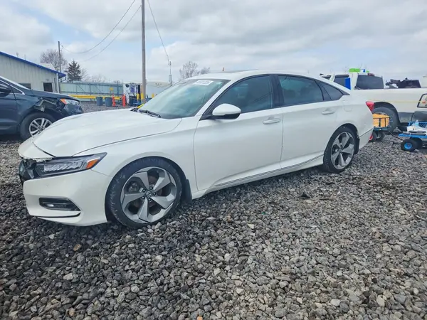 1HGCV1F9XJA155324 2018 HONDA ACCORD - Image 1