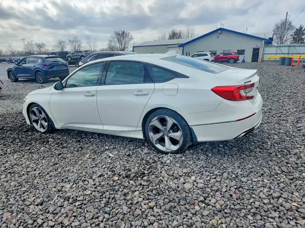 1HGCV1F9XJA155324 2018 HONDA ACCORD - Image 2