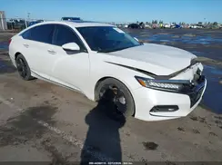 1HGCV1F9XJA197881 2018 HONDA ACCORD