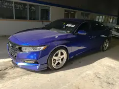 1HGCV2E30JA046762 2018 HONDA ACCORD