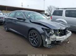 1HGCV2E30JA050133 2018 HONDA ACCORD