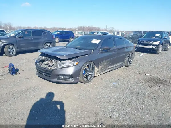 1HGCV2E31KA009723 2019 HONDA ACCORD - Image 2