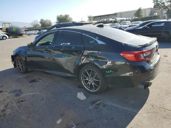 1HGCV2E33JA054225 2018 HONDA ACCORD - Image 2