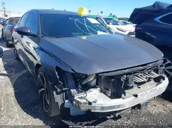 1HGCV2E33KA020819 2019 HONDA ACCORD