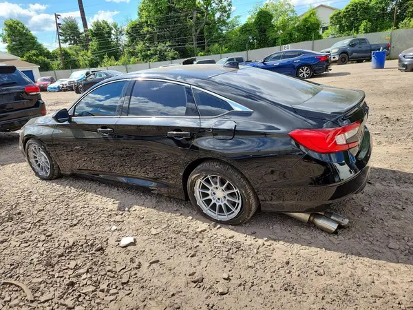 1HGCV2E35KA017355 2019 HONDA ACCORD - Image 2