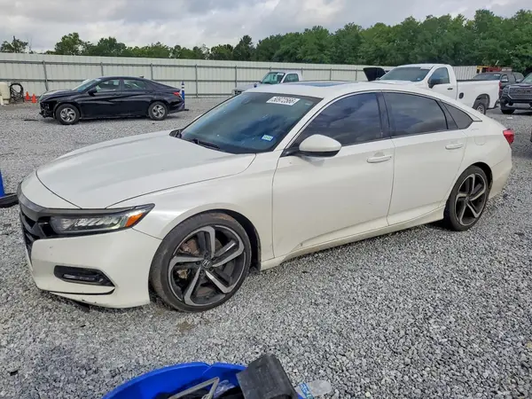 1HGCV2E36JA029867 2018 HONDA ACCORD - Image 1